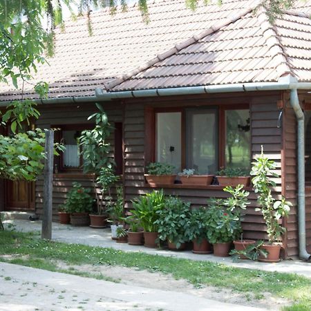 Holiday Home Melinda Ceglédpuszta Buitenkant foto